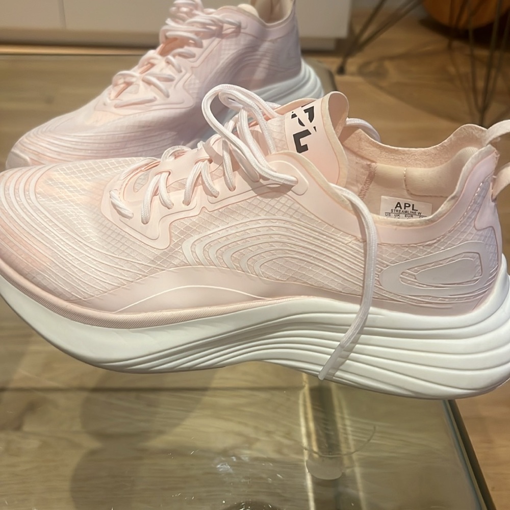 Apls Only Worn 2x In Near Perfect Condition! - image 2